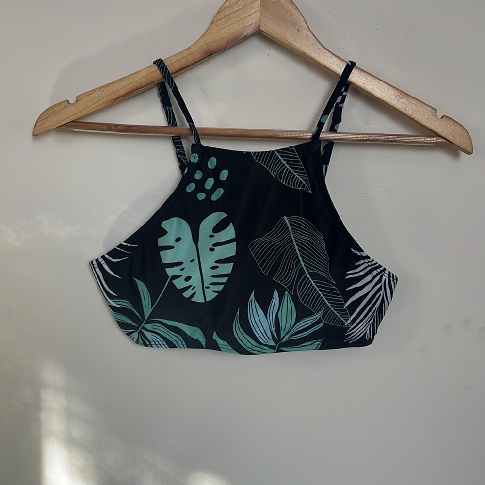 Small bikini top